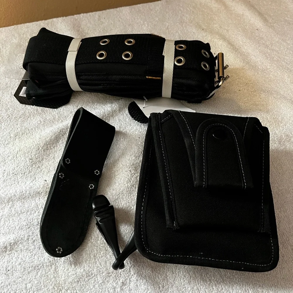 CLC Tool Works & Klein 5 Pc Belt/Pouch Set